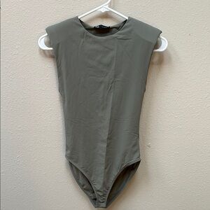 Women’s Zara TRF sz S Stretchy Olive Green Bodysuit with padded shoulders